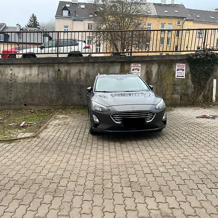 Raisova 1180 *